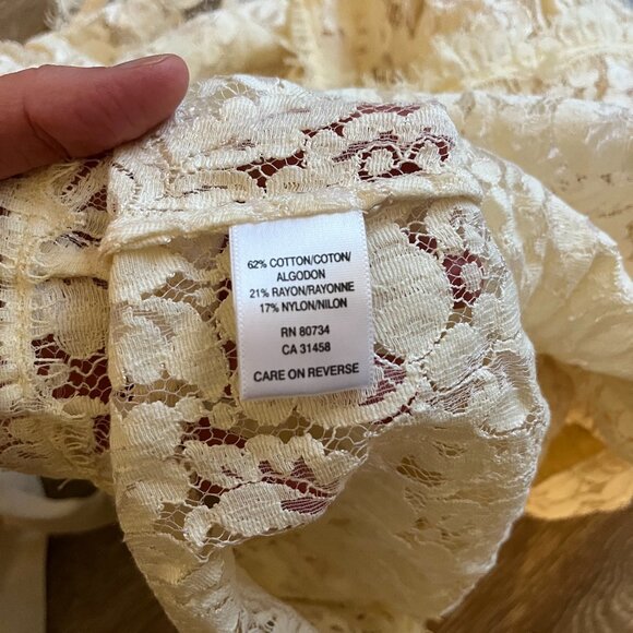 NWOT BCBGMaxAzria Lace Ruffle Top with Tie, Cotton Blend - XS, Cream, Ivory - Picture 7 of 7